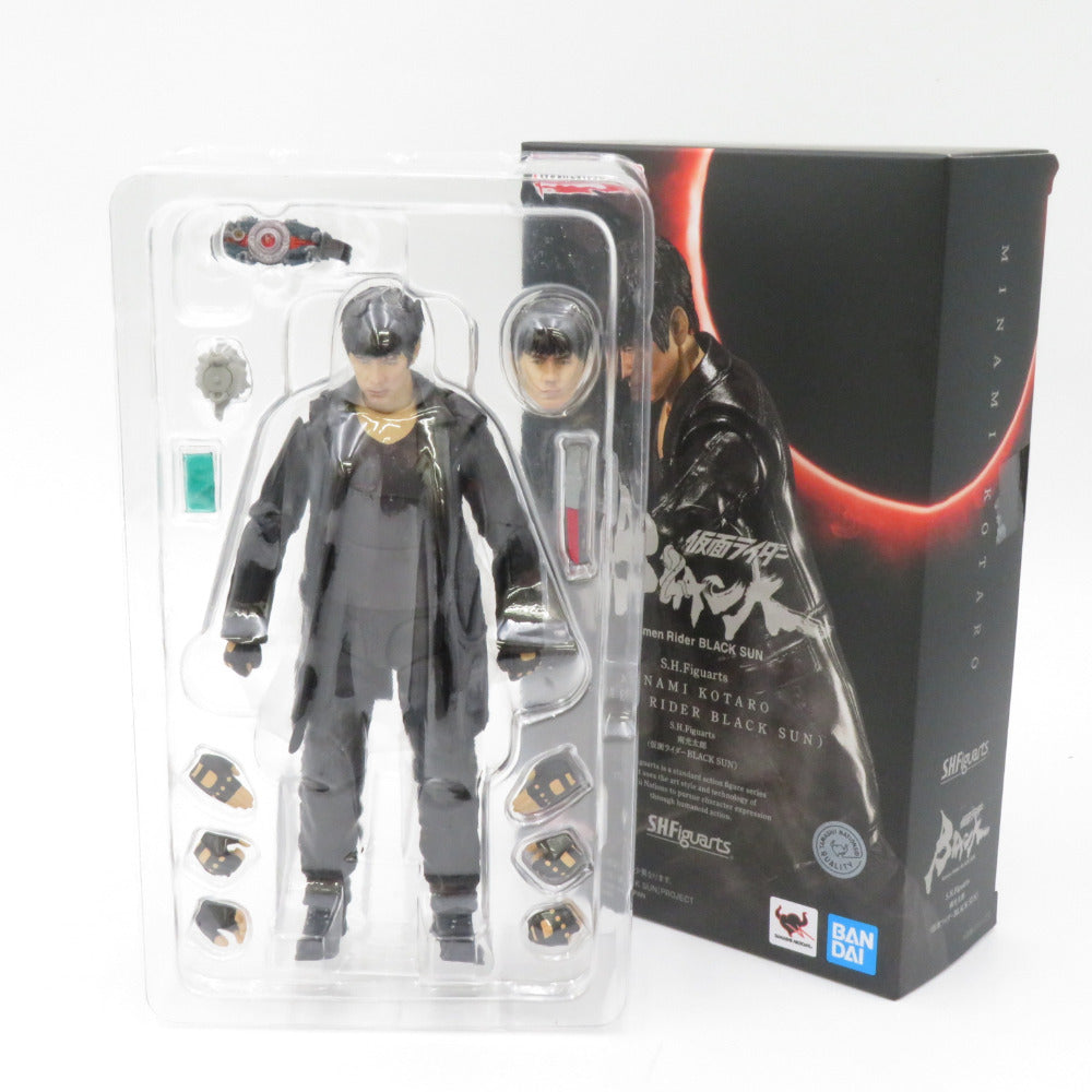 ○【フィギュアーツ】【S.H.Figuarts 】 南 光太郎 （仮面ライダー