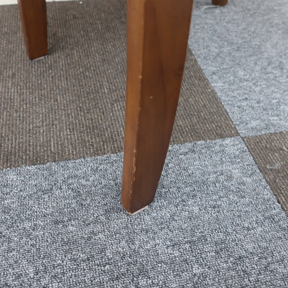 家具 椅子(座面黒 脚木目)