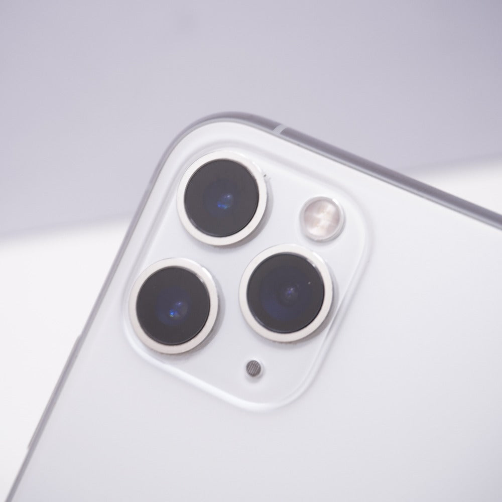 Apple iPhone 11 Pro 64GB シルバー SIMロック解除済み MWC32J/A