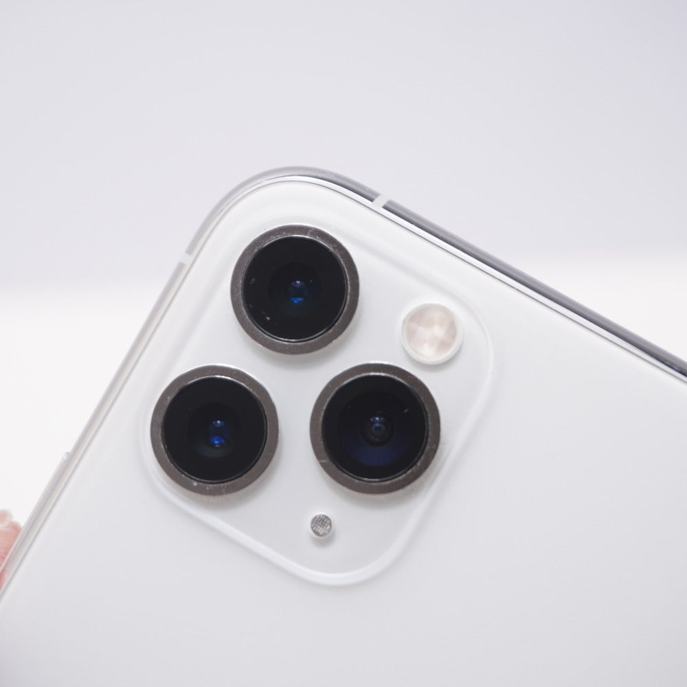 Apple iPhone 11 Pro 64GB シルバー SIMロック解除済み MWC32J/A