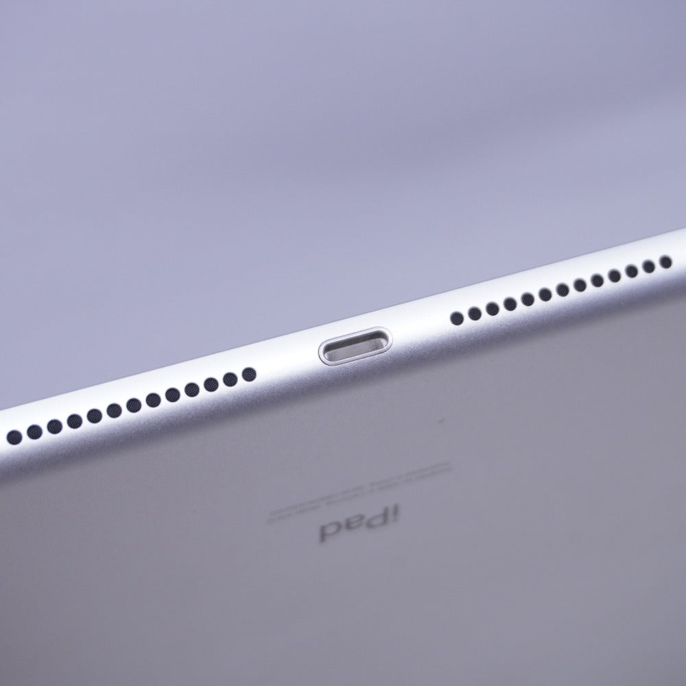 Apple アップル iPad 第8世代 32GB Wi-Fiモデル MYLA2J/A