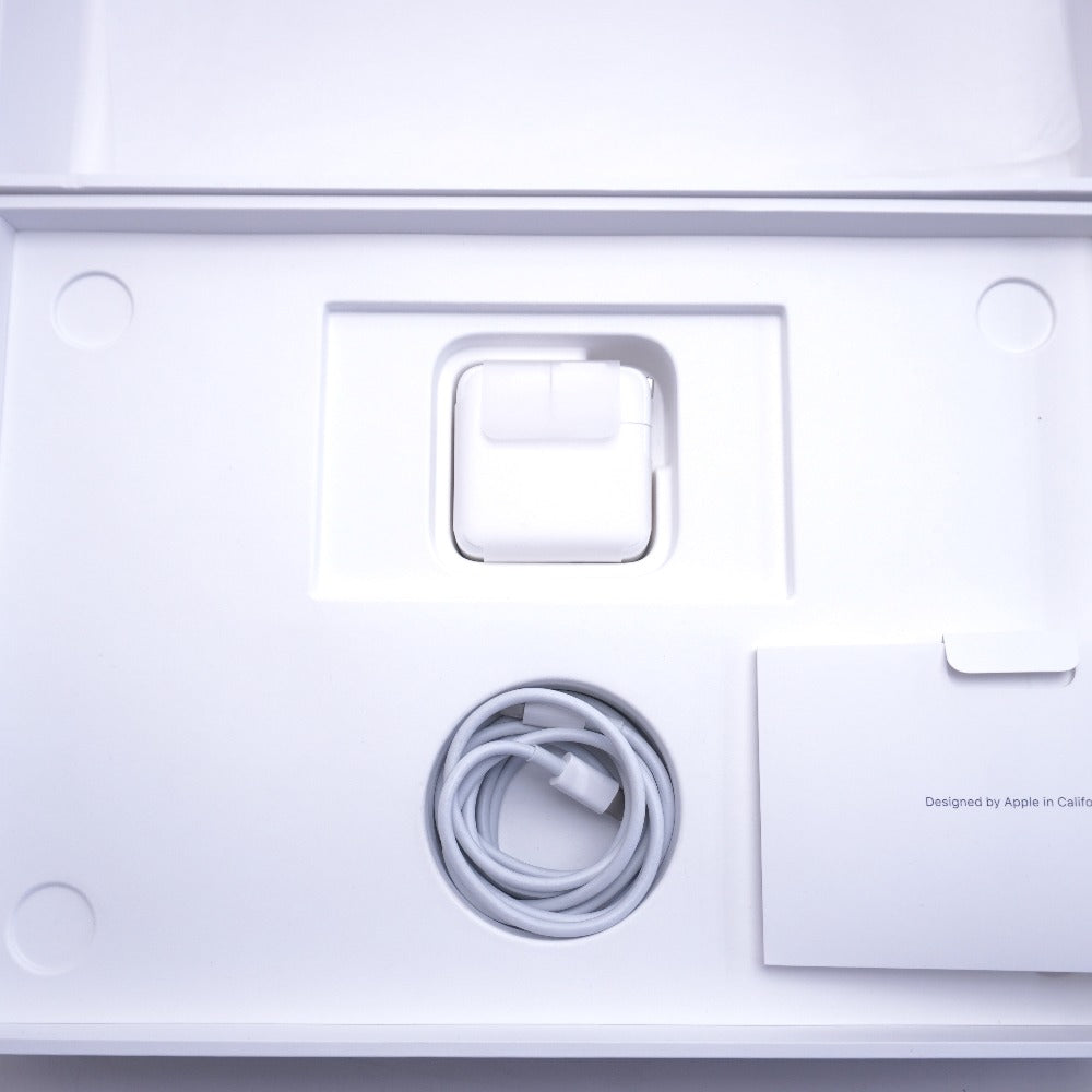 Apple M1 MacBook Air 13.3インチ (M1/16GB/256GB/バッテリー最大容量97%) G1273J/A