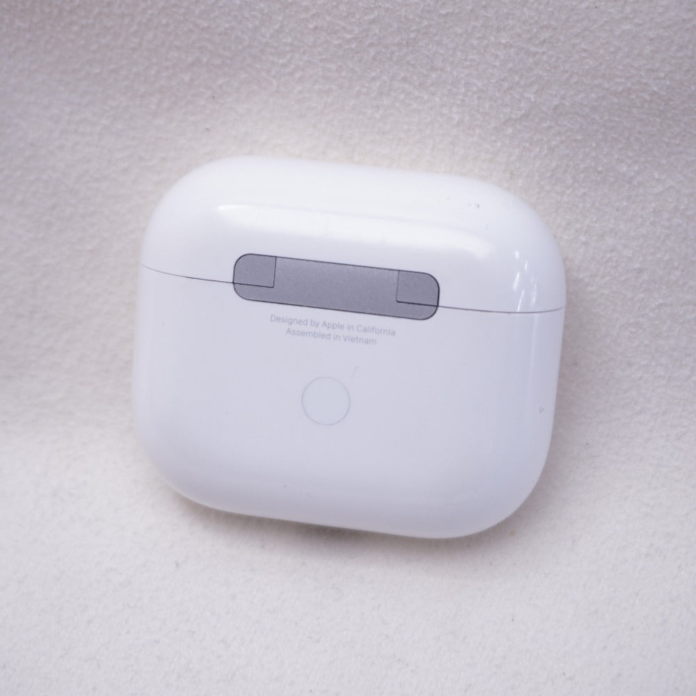 Apple オーディオ機器 AirPods 第3世代 Lightning充電ケース付属