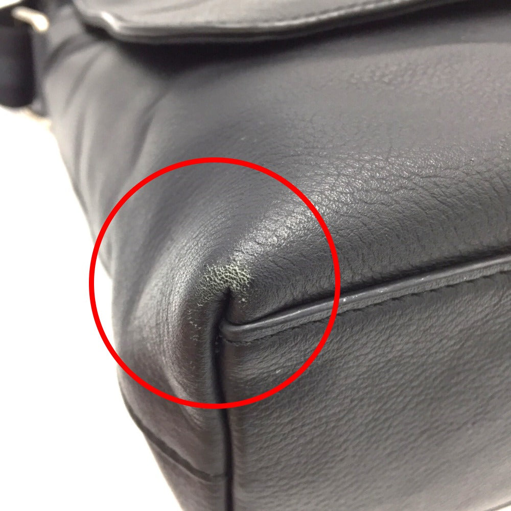 COACH (コーチ) ショルダーバッグ COACH ショルダーバッグ チャールズスモールメッセンジャースポーツカーフ ブラック F72362 美品