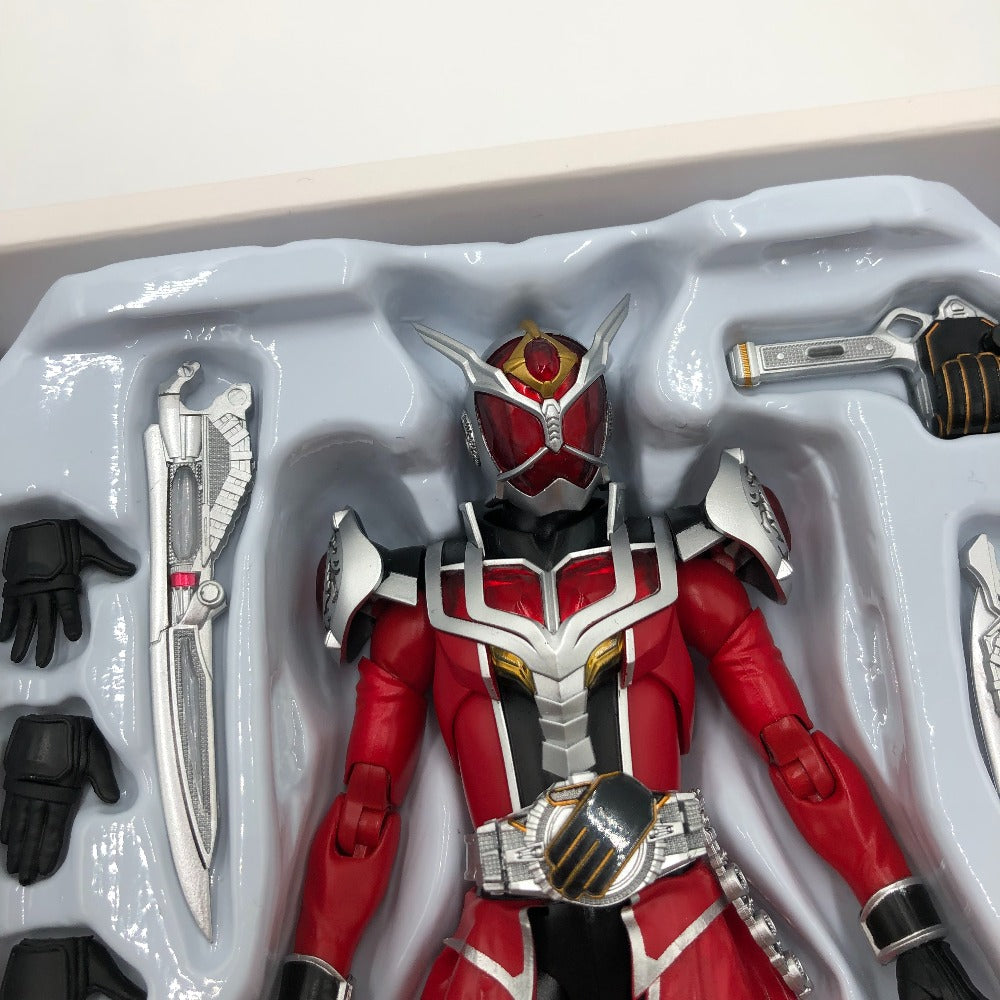 S.H.Figuarts(真骨彫製法) 仮面ライダーウィザード フレイムドラゴン/オールドラゴン フィギュア
