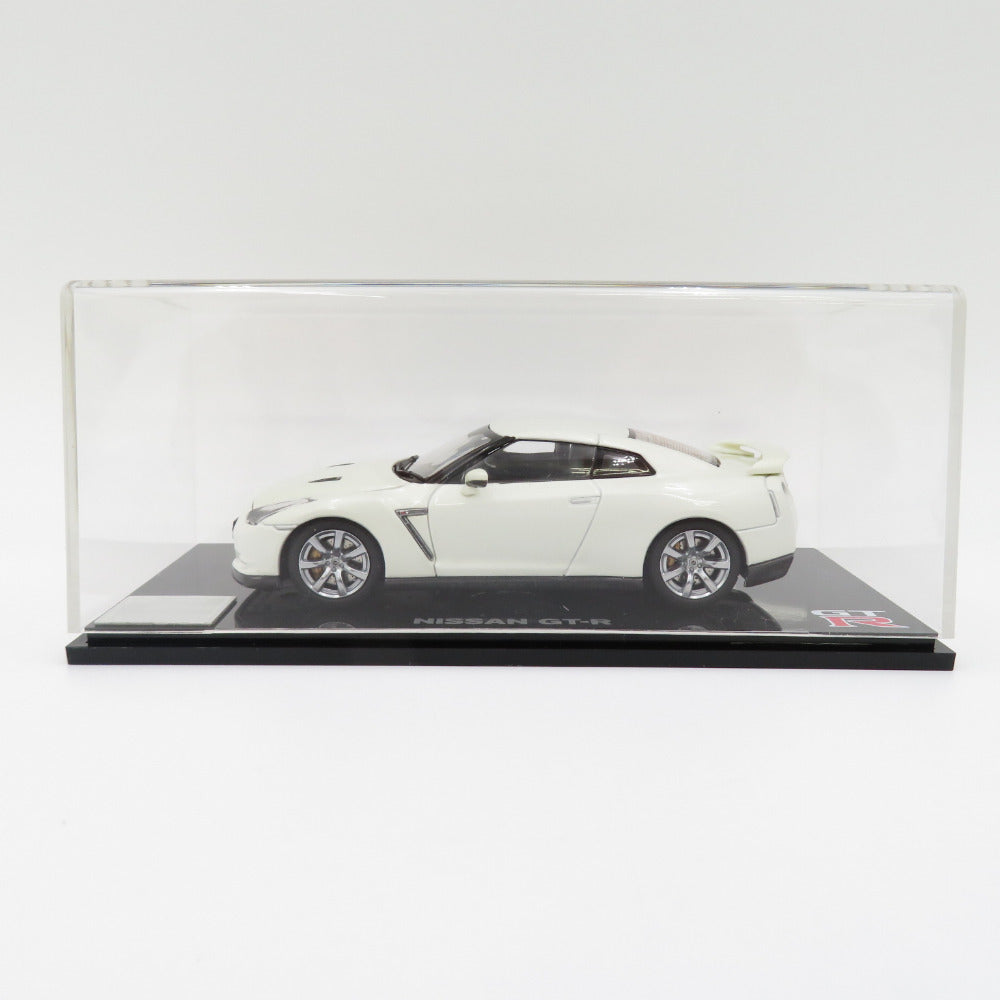 1/43 ニッサン GT-R R35 ボンネット トランク開閉モデル ホワイト 限定