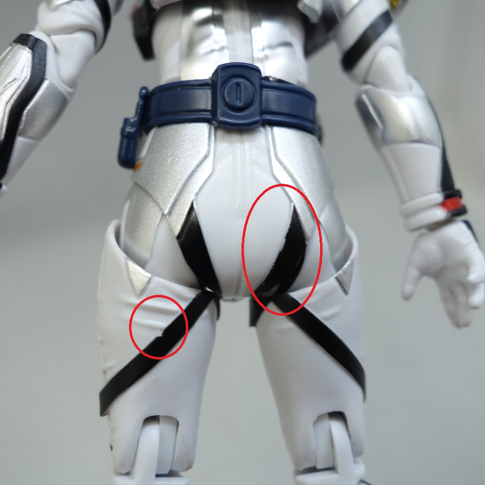 S.H.Figuarts 仮面ライダーアギレラ クイーンビーゲノム 仮面ライダーリバイス フィギュア