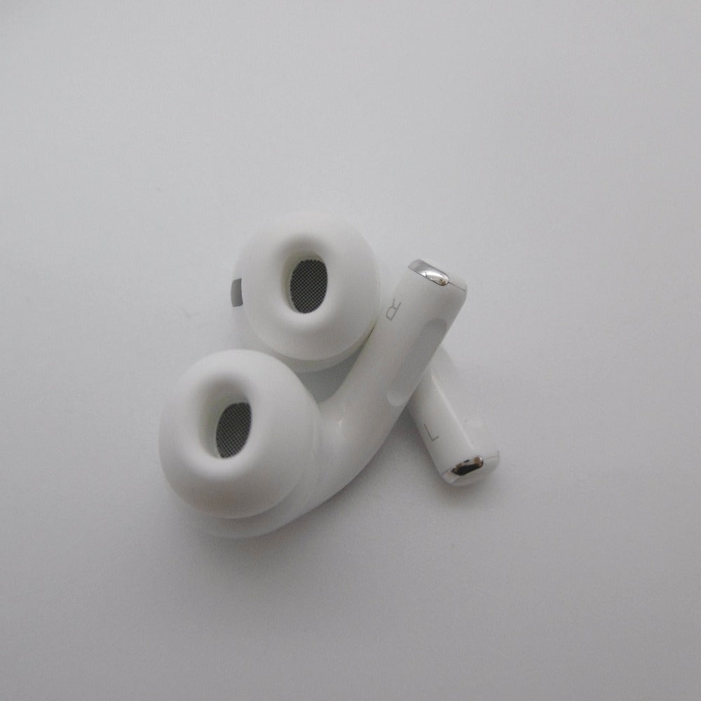 Apple AirPods (エアポッズ) オーディオ機器 Apple AirPods Pro 第2世代 MQD83J/A 美品