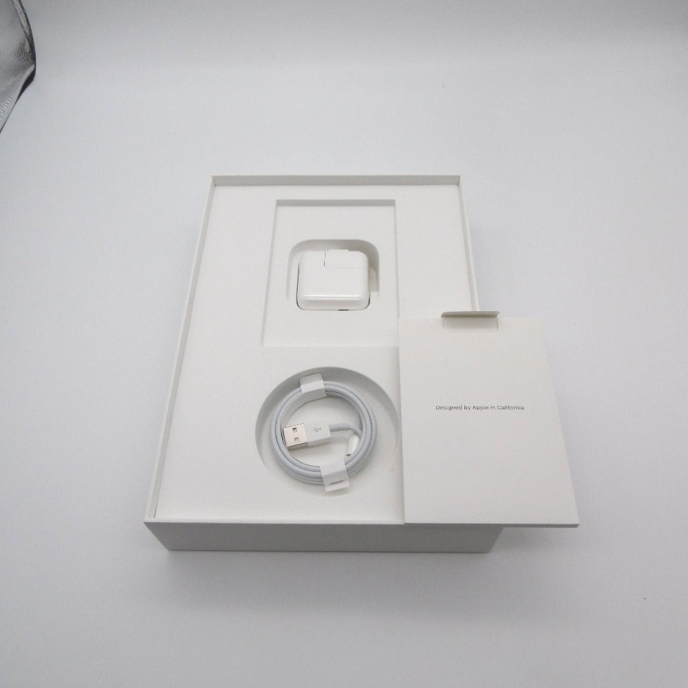 Apple iPad (アイパッド) iPad Apple iPad 第6世代 9.7インチ Wi-Fiモデル 128GB MR7K2J/A シルバー 美品