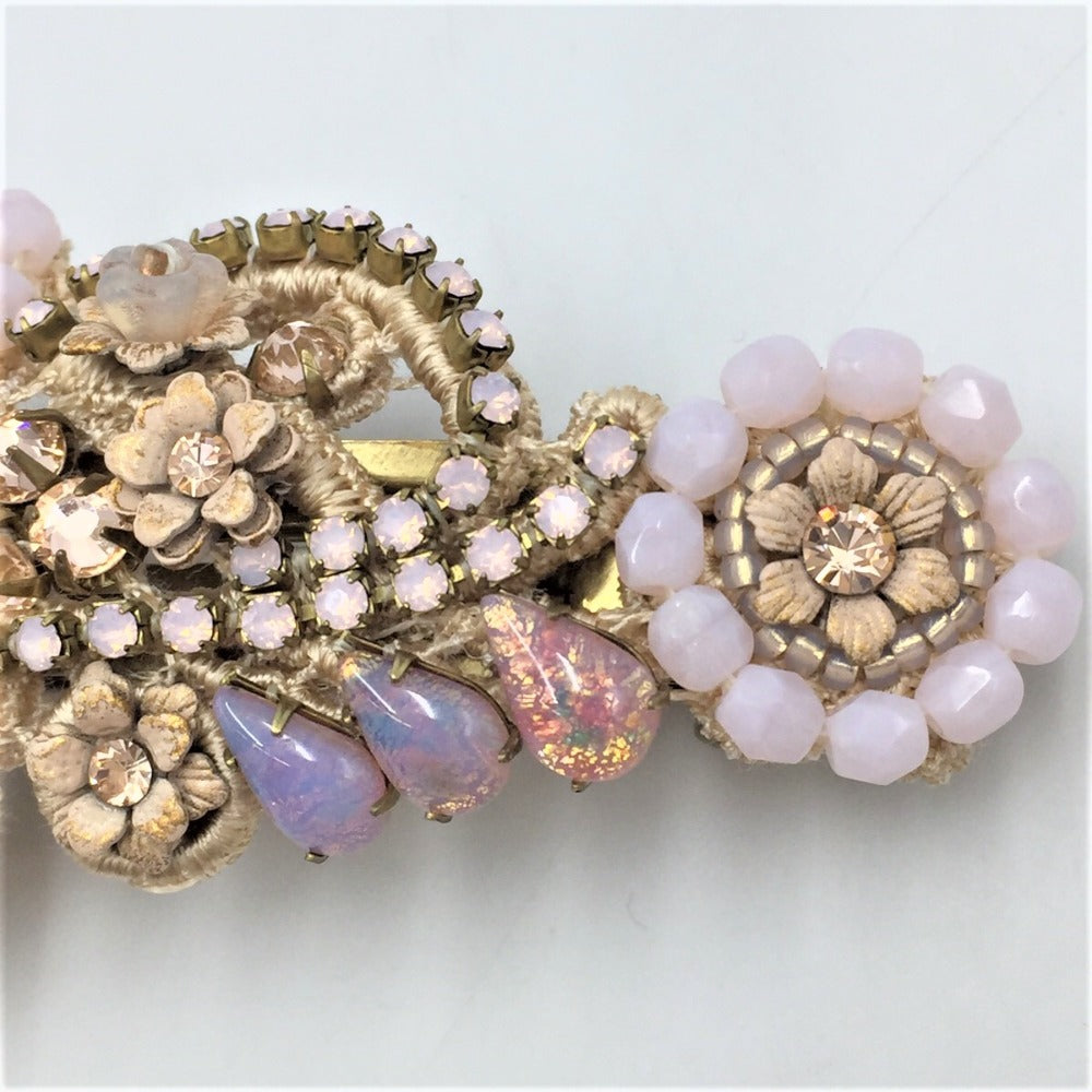 Michal Negrin (ミハエルネグリン) バレッタ Michal Negrin ミハエルネグリン 立体バラ付きレースバレッタ ピンク 髪留め