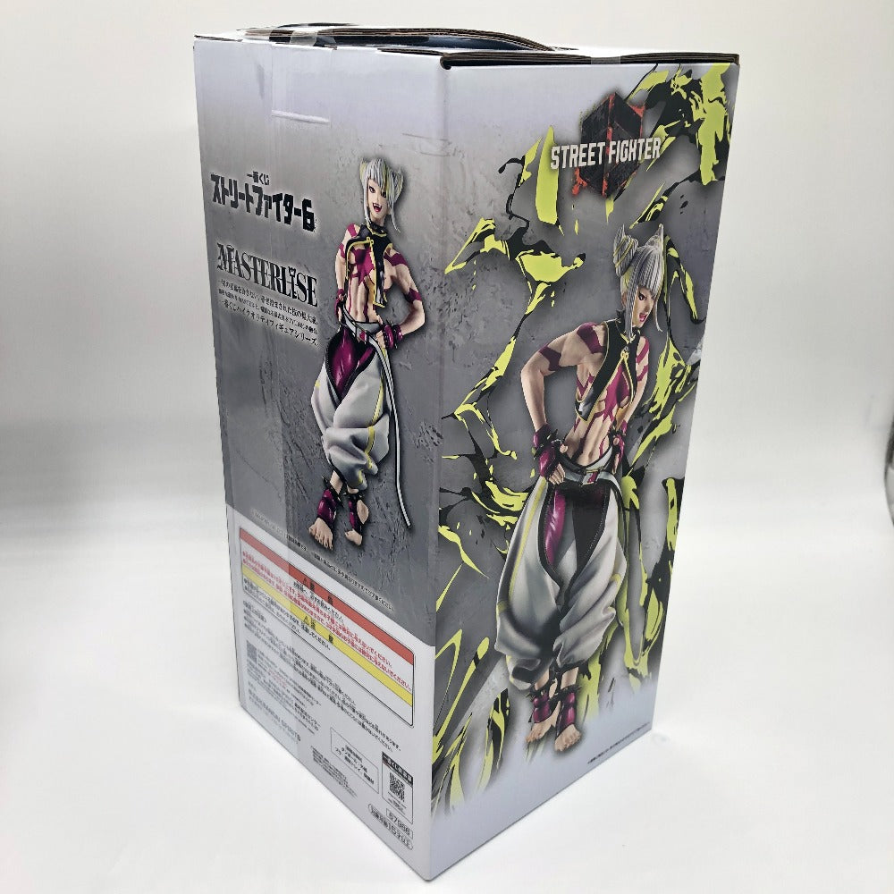 フィギュア