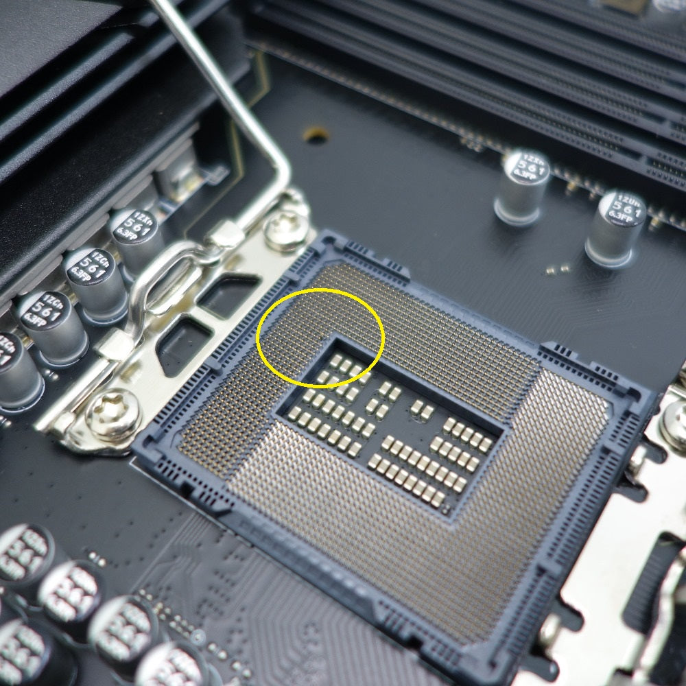 ジャンク品 MSI (エムエスアイ) マザーボード MAG H670 TOMAHAWK WIFI DDR4 ATX / LGA1700 / DDR4 ジャンク