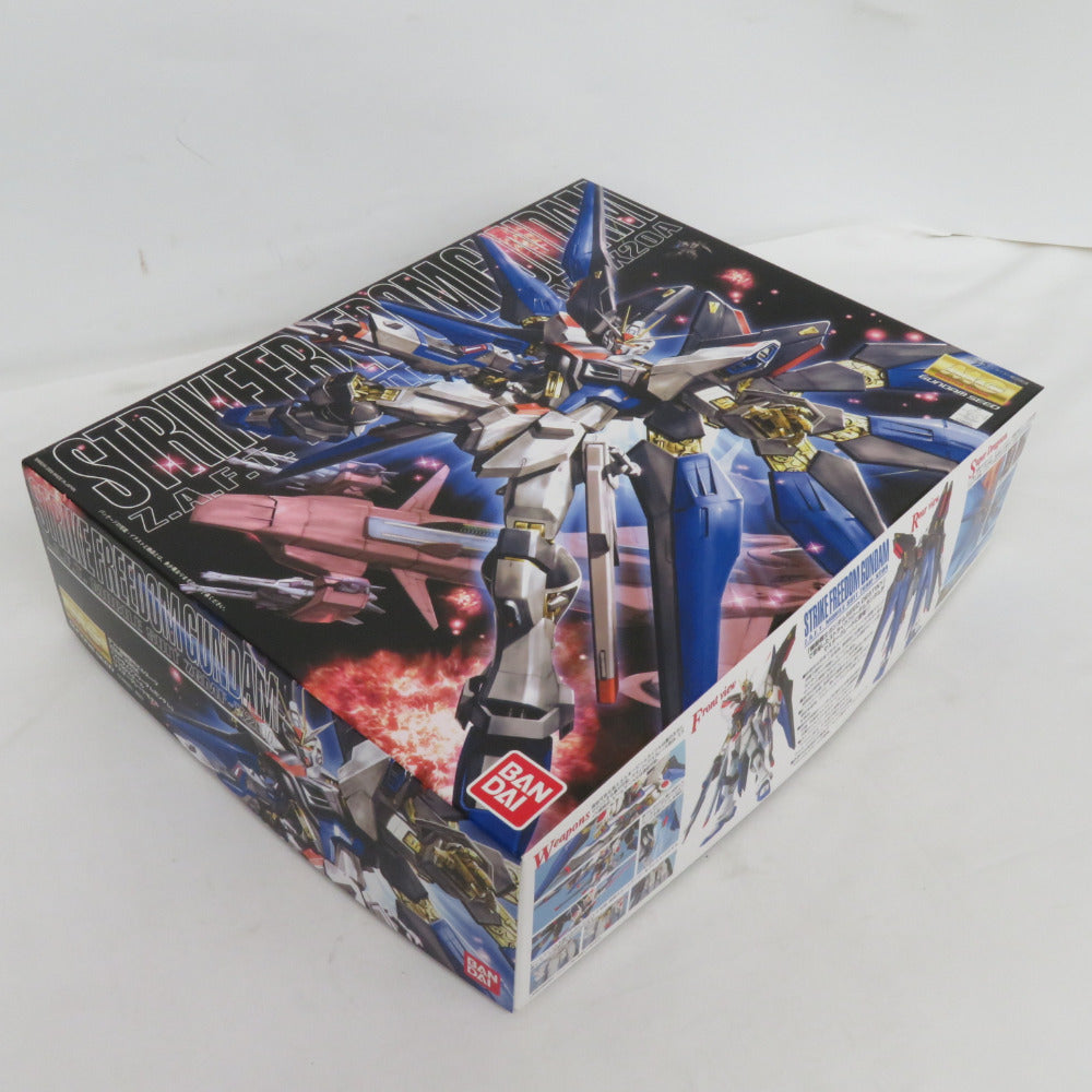 BANDAI MG 1/100 ストライクフリーダムガンダム 機動戦士 BANDAI MG 1/100 ストライクフリーダムガンダム 機動戦士