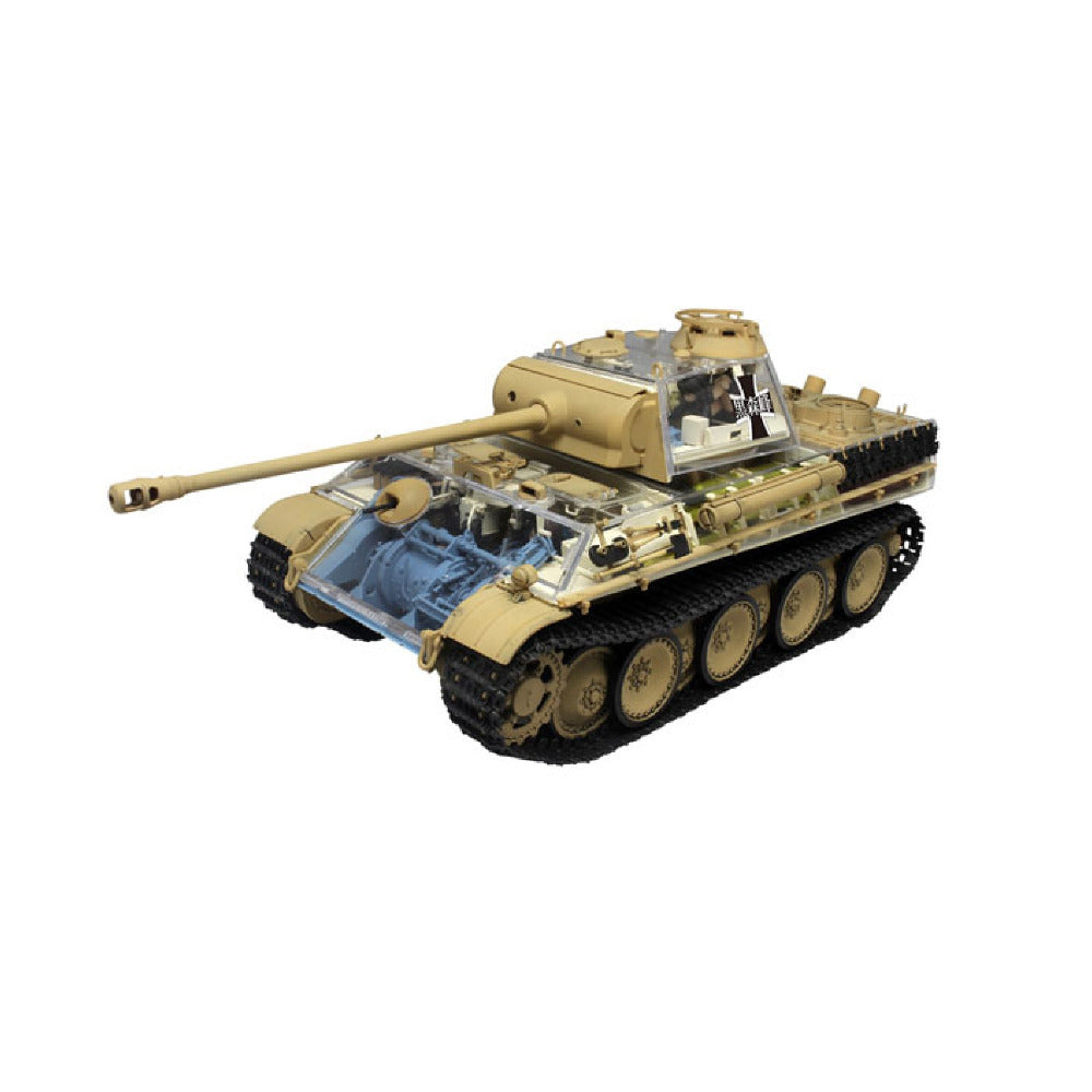 1/35 ガールズ＆パンツァー パンターG型 黒森峰女学園 敵影確認!?車内大パニックです！ 未組立品 外箱イタミ有 プラッツ プラモデル