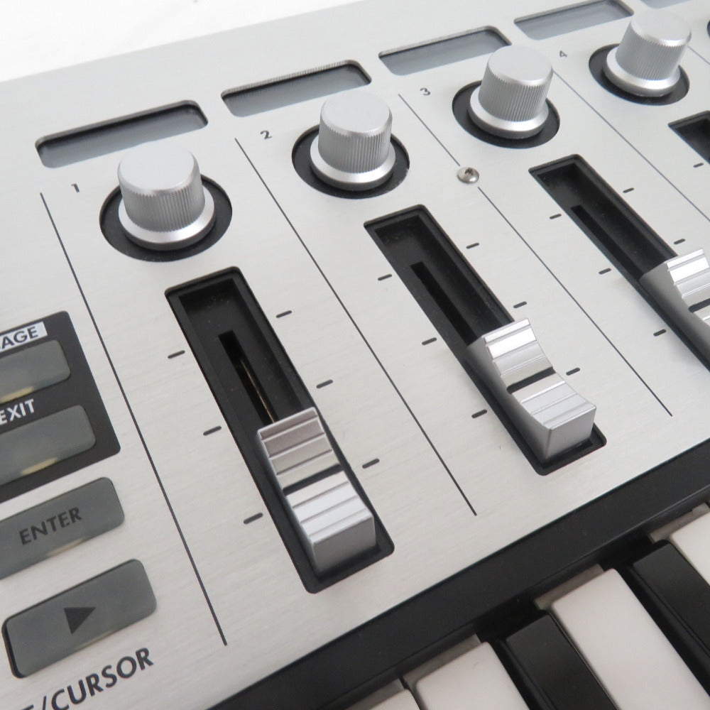 KORG (コルグ) 音響機材 KORG　USB/MIDIコントローラー　MC-1