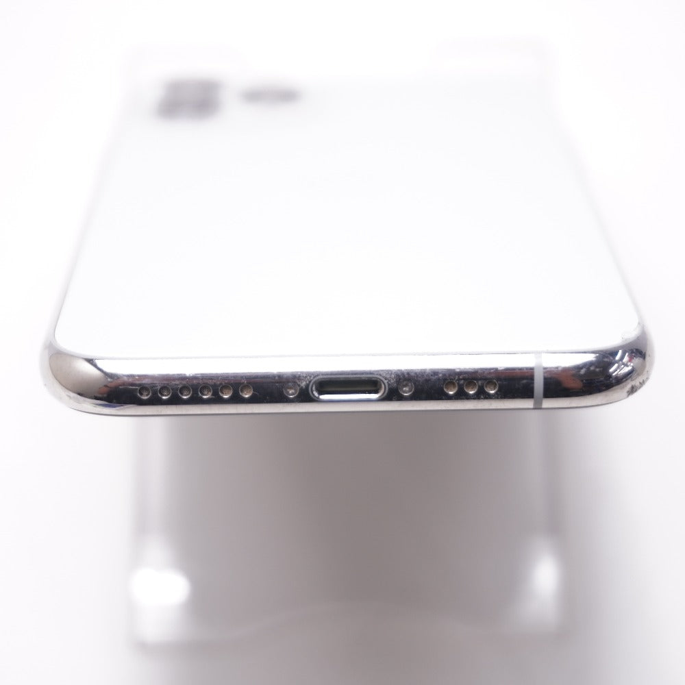 Apple iPhone 11 Pro 64GB シルバー 背面に打痕あり SIMロック解除済み MWC32J/A 難あり