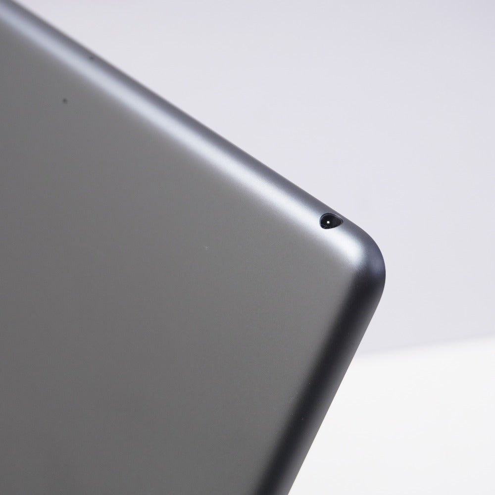 iPad 第9世代 Wi-Fiモデル 64GB MK2L3J/A