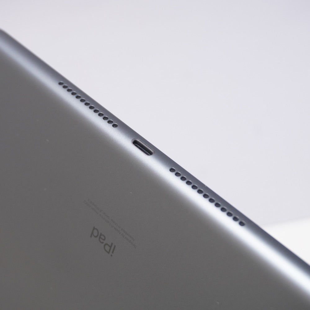 iPad 第9世代 Wi-Fiモデル 64GB MK2L3J/A