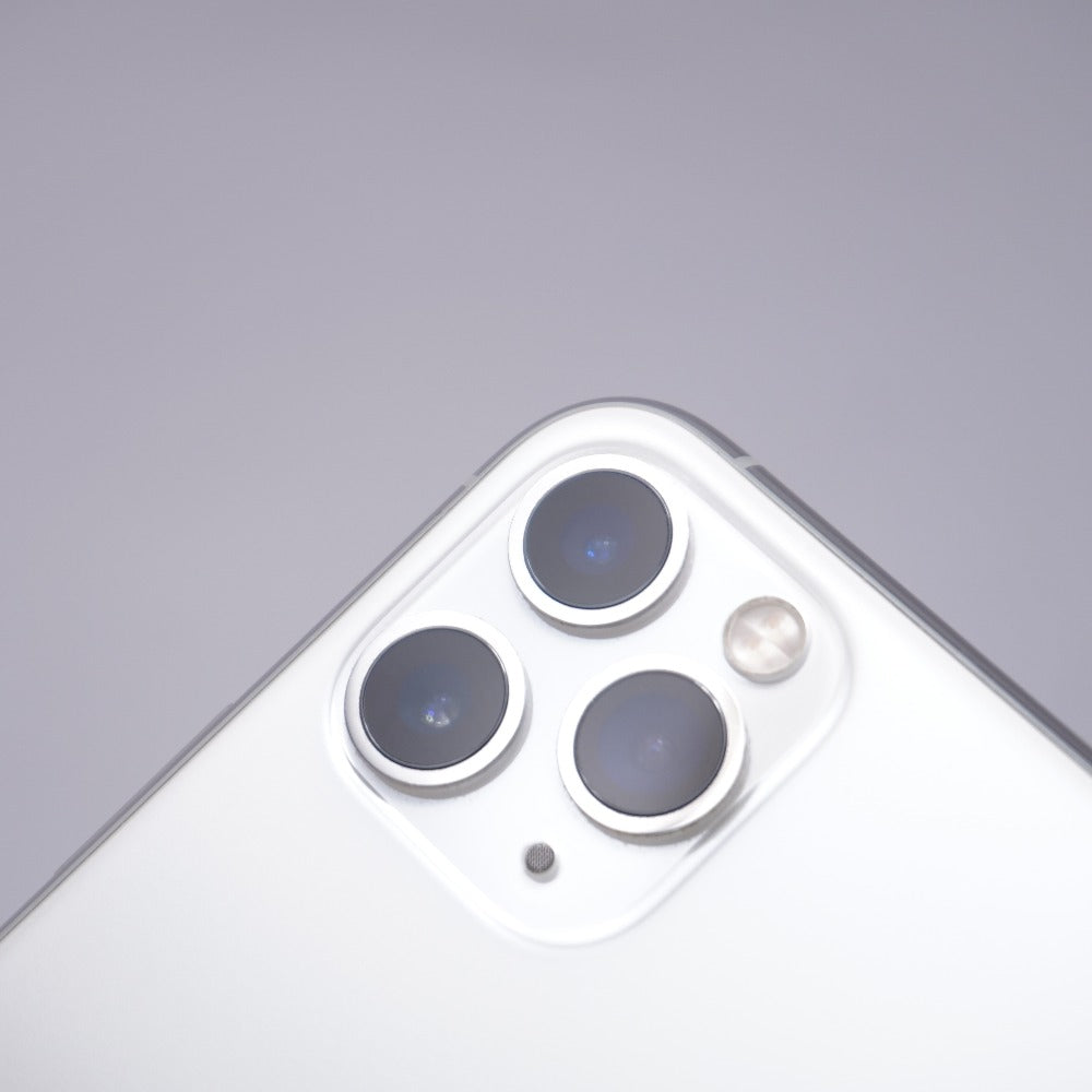 Apple iPhone 11 Pro 64GB シルバー SIMロック解除済み 傷あり
