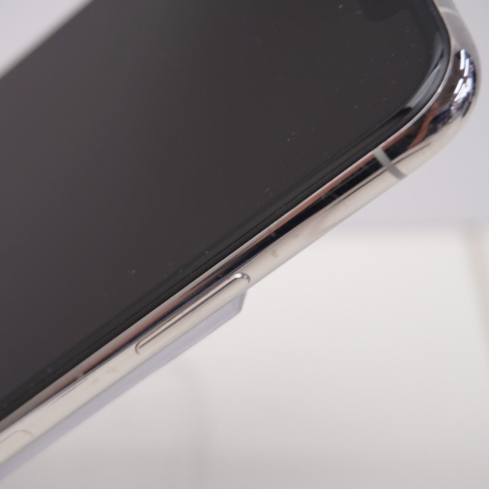 Apple iPhone 11 Pro 64GB シルバー SIMロック解除済み