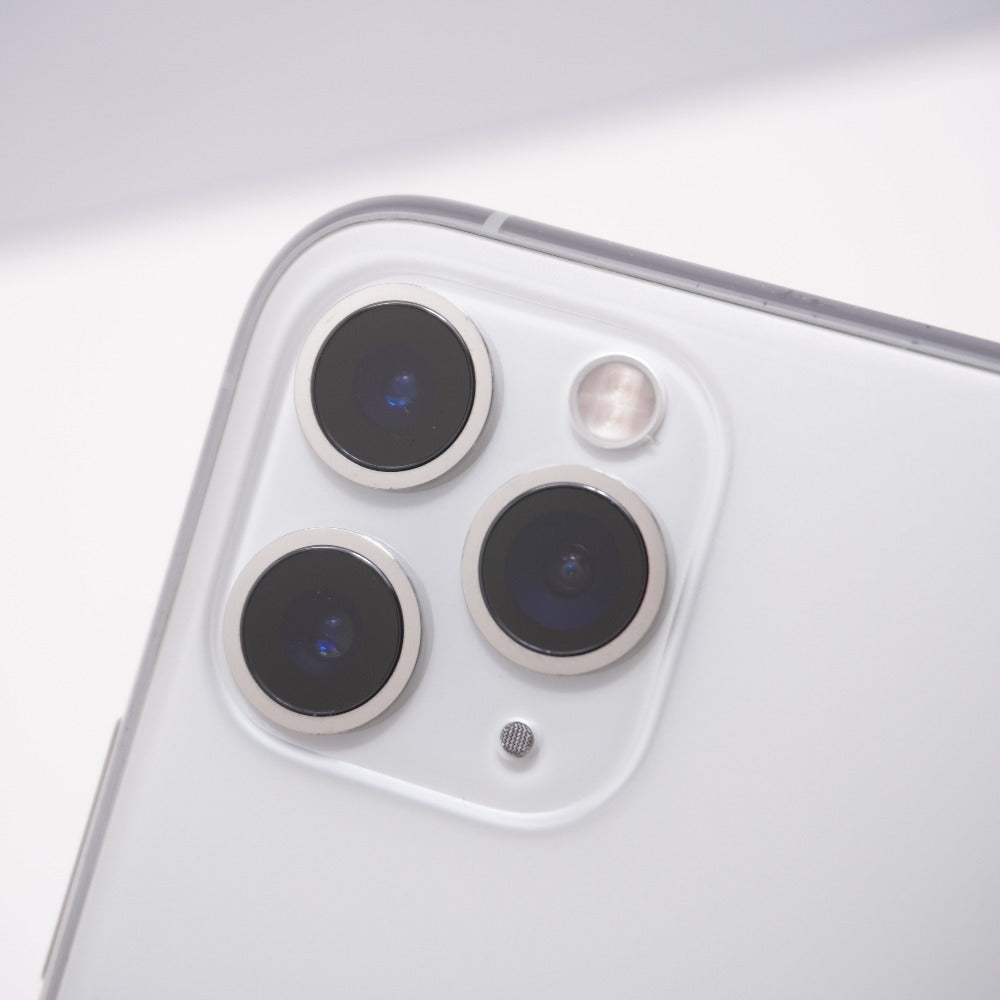 Apple iPhone 11 Pro 64GB シルバー SIMロック解除済み MWC32J/A