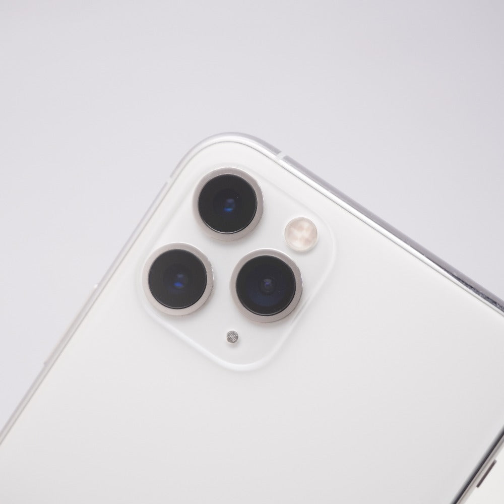 Apple iPhone 11 Pro 64GB シルバー SIMロック解除済み MWC32J/A