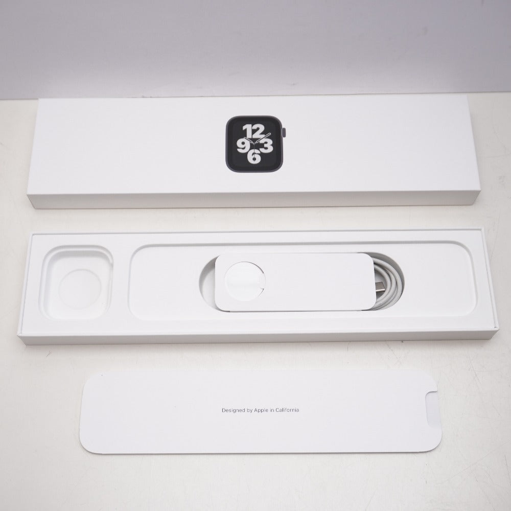 Apple Watch SE GPSモデル 44mm MKQ63J/A