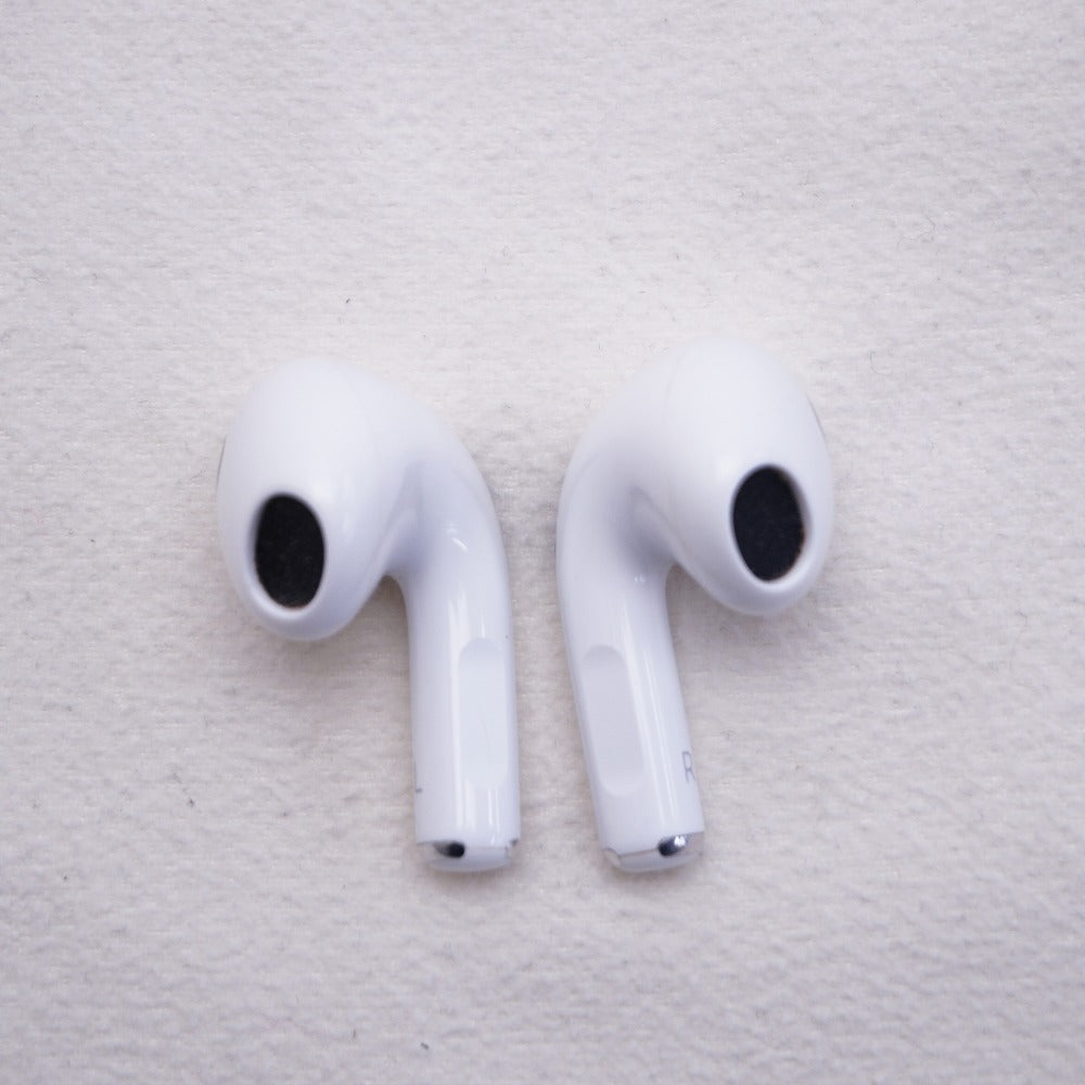 Apple オーディオ機器 AirPods 第3世代 Lightning充電ケース付属