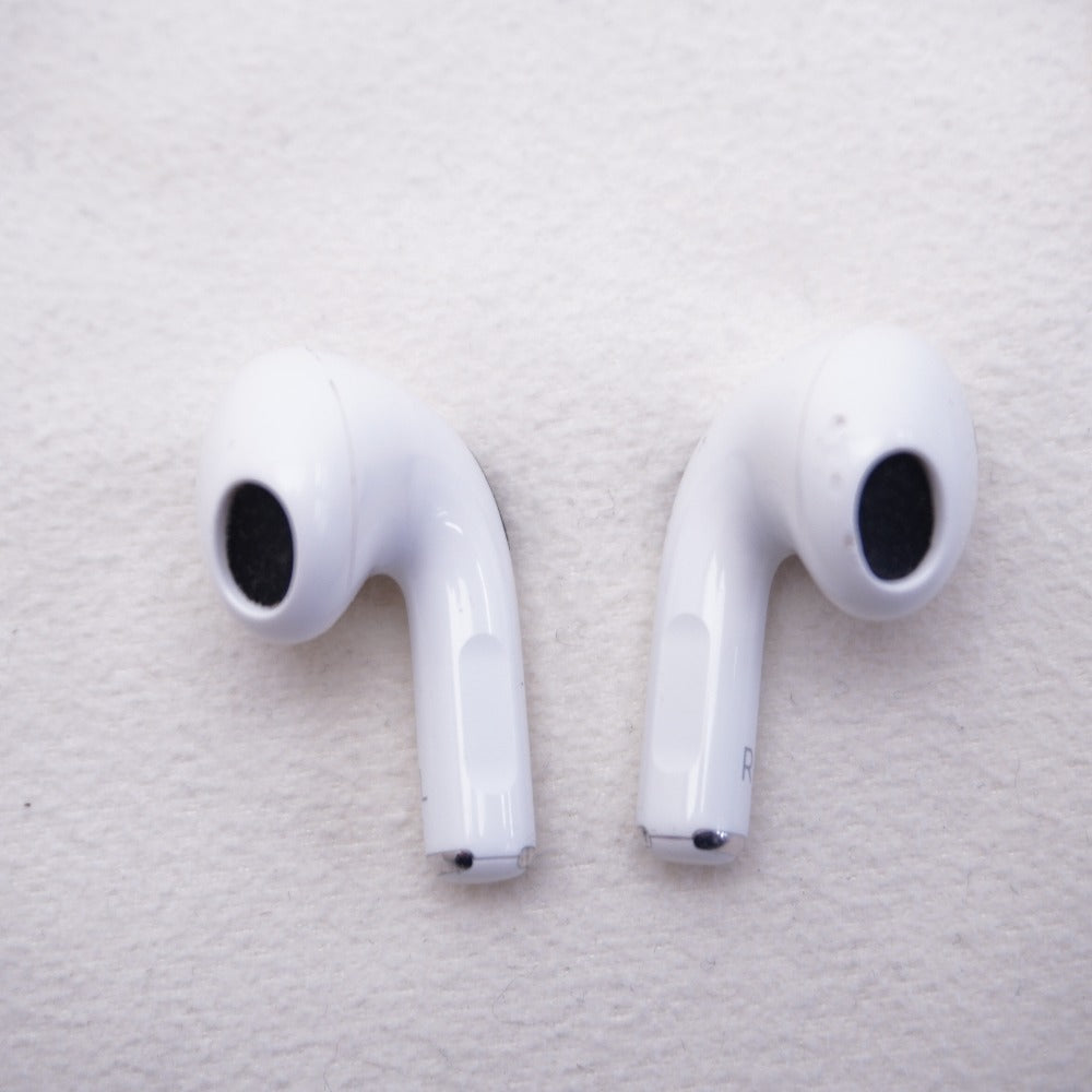 Apple オーディオ機器 AirPods 第3世代 Lightning充電ケース付属