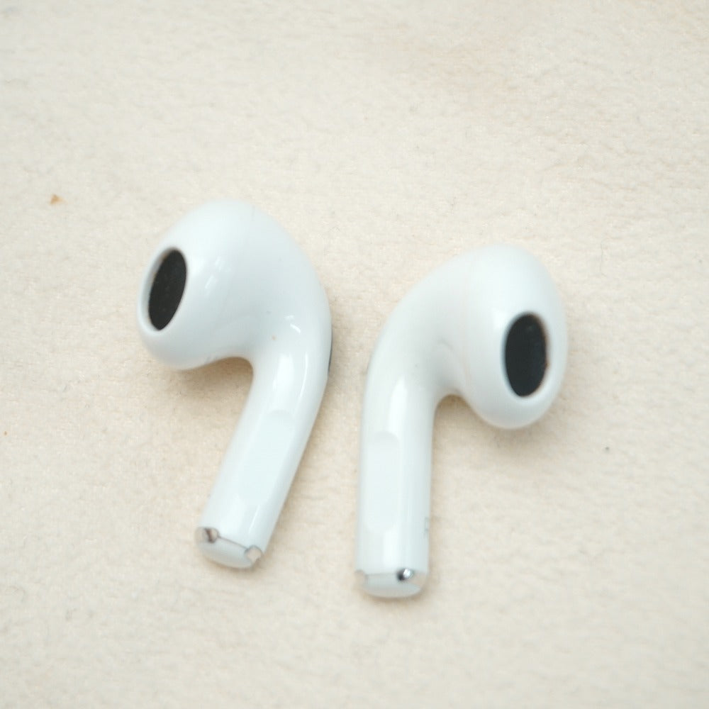 Apple オーディオ機器 AirPods 第3世代 Lightning充電ケース付属 MPNY3J/A