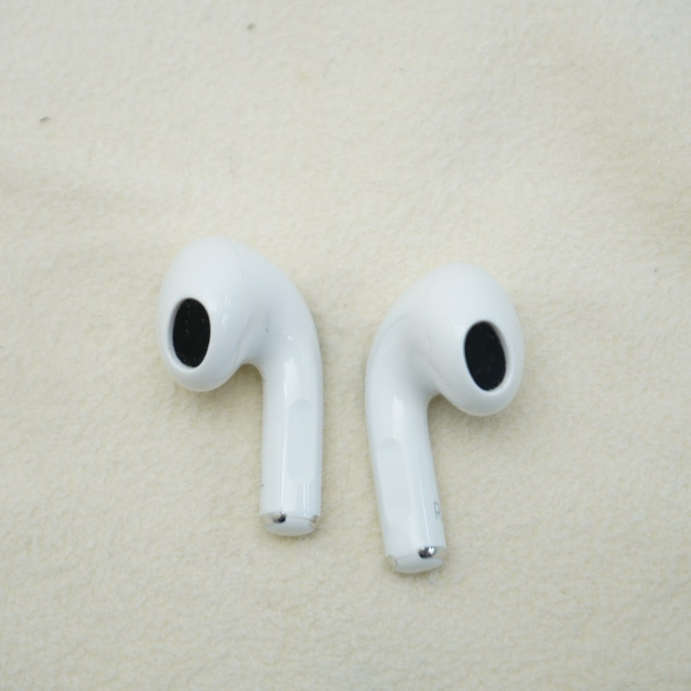 Apple オーディオ機器 AirPods 第3世代 Lightning充電ケース MPNY3J/A