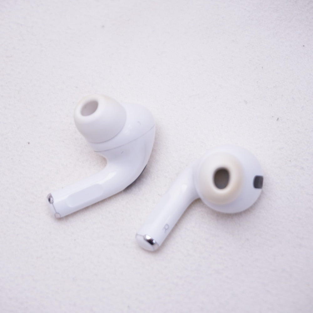Apple オーディオ機器 AirPods Pro MagSafe対応 難あり