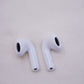 Apple オーディオ機器 AirPods 第４世代 MXP63J/A