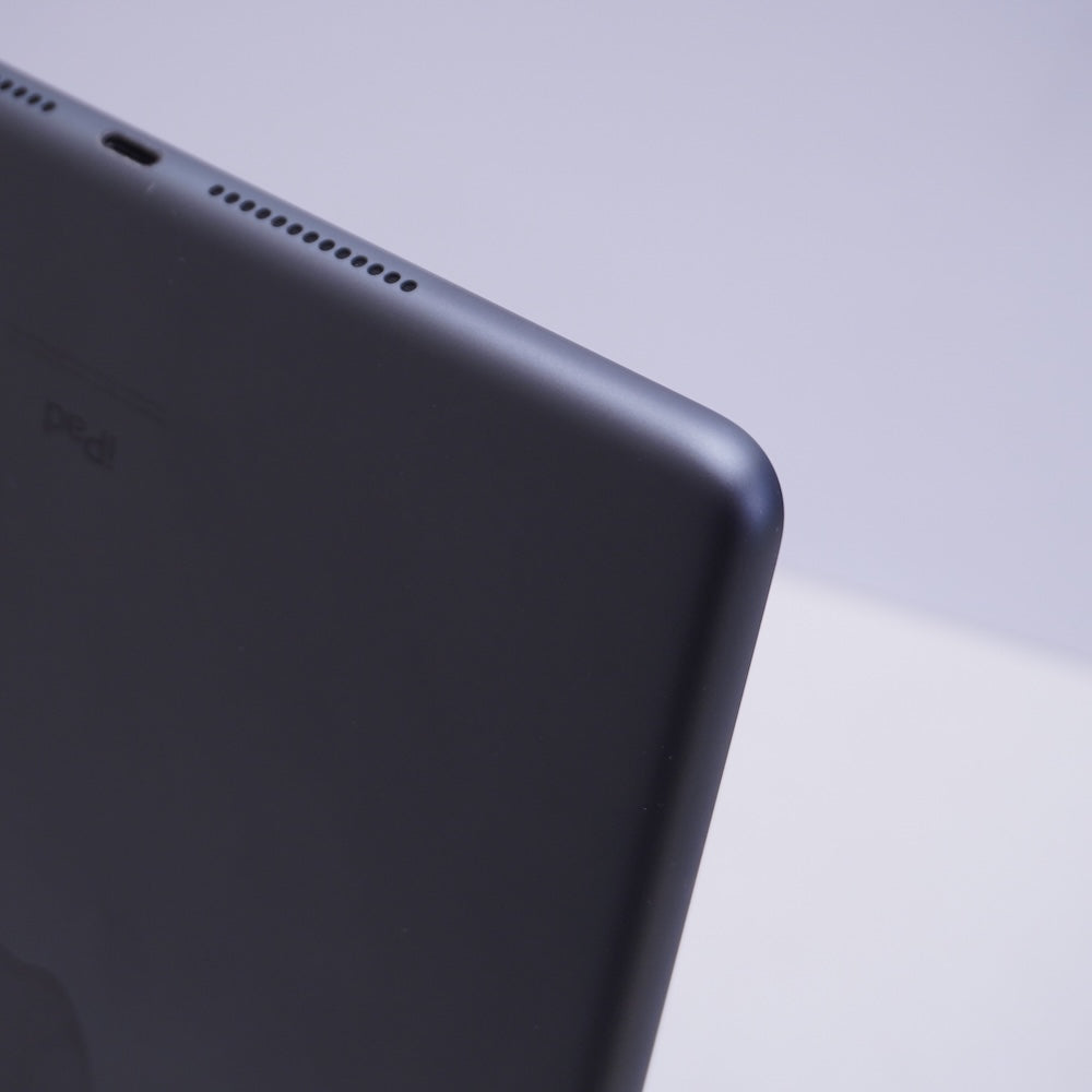 Apple アップル iPad 第8世代 128GB Wi-Fi MYLD2J/A