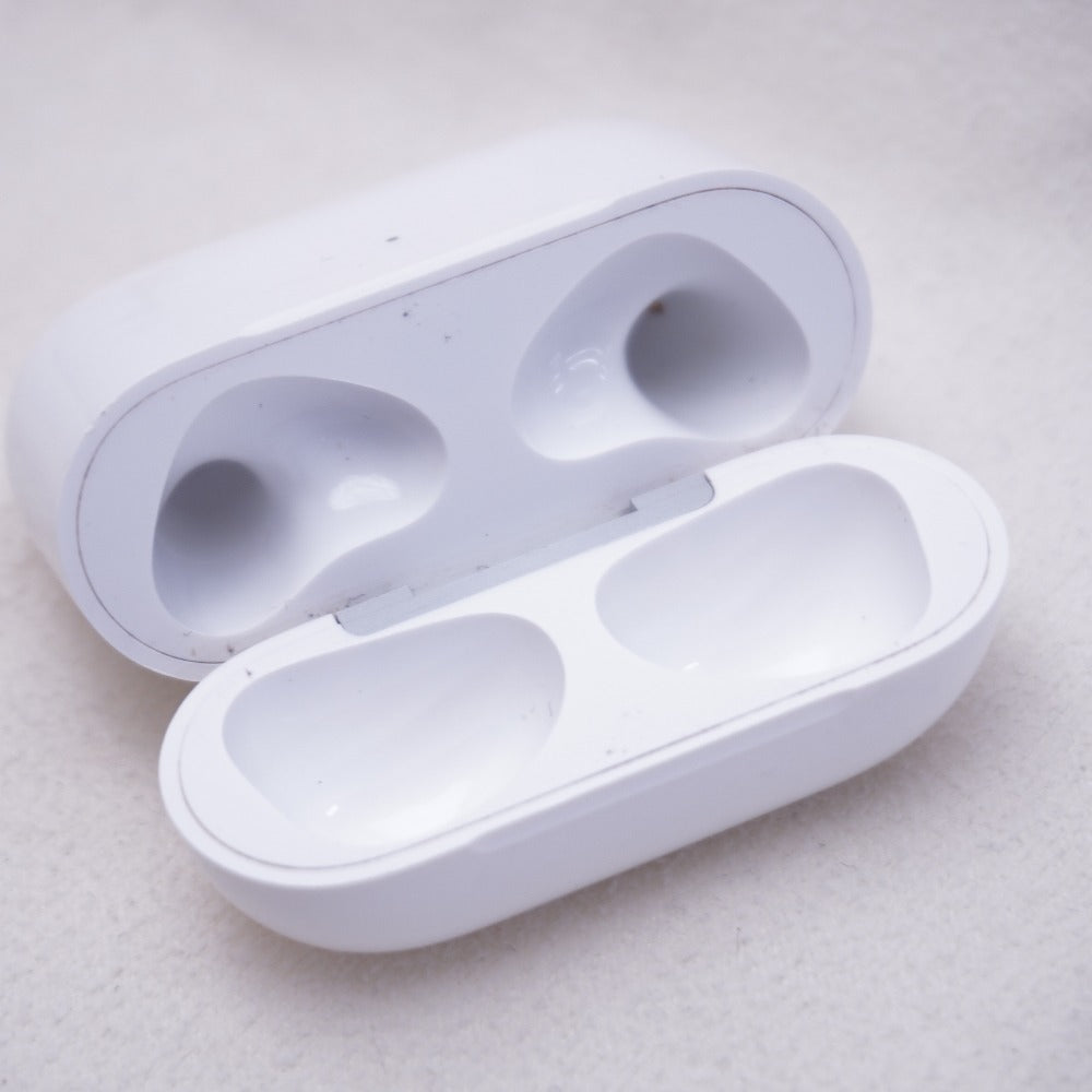 オーディオ機器 エアポッズ Apple AirPods