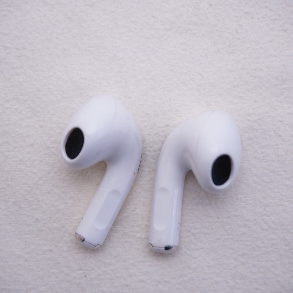 Apple オーディオ機器 AirPods 第3世代 MagSafe対応