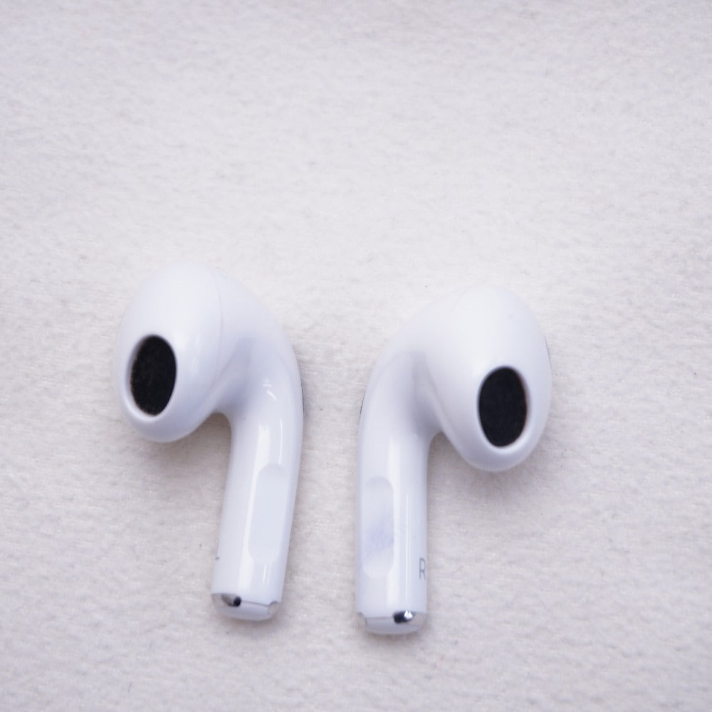 Apple オーディオ機器 AirPods 第3世代 Lightning充電ケース付属