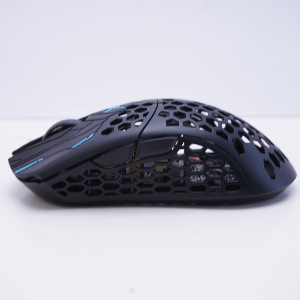 ゲーミングマウス finalmouse ultralightX phantom lion