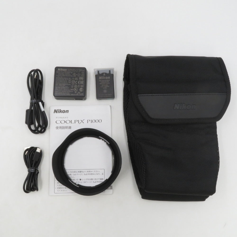 デジタルカメラ P1000
