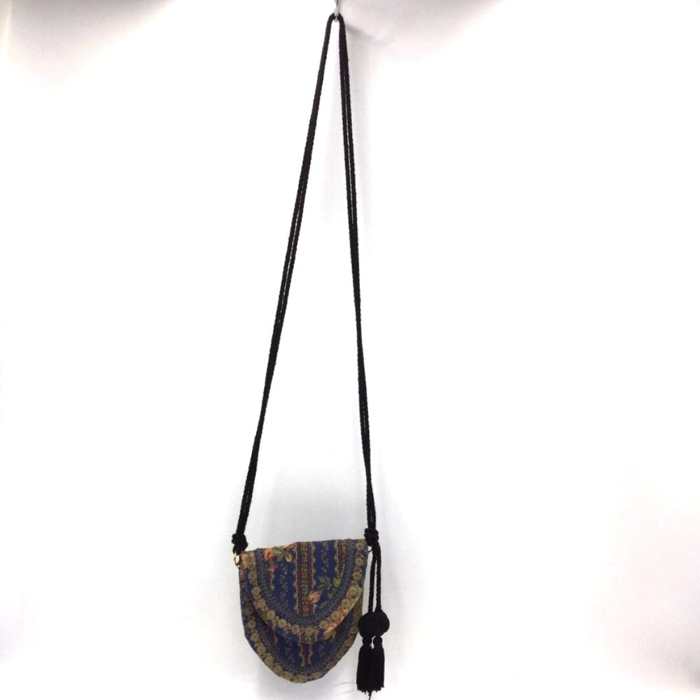 ショルダーバッグ chimaki　ミニショルダーバッグ　ブルー 美品