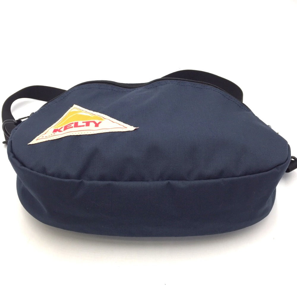 KELTY (ケルティ) ショルダーバッグ KELTY　ラウンドジップ ショルダーバッグ　M　ネイビー　 美品