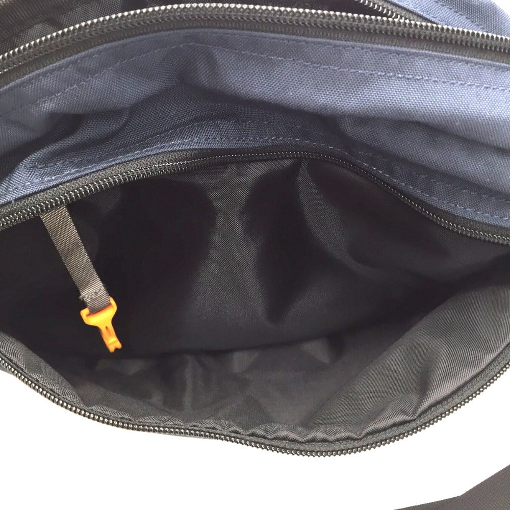 KELTY (ケルティ) ショルダーバッグ KELTY　ラウンドジップ ショルダーバッグ　M　ネイビー　 美品