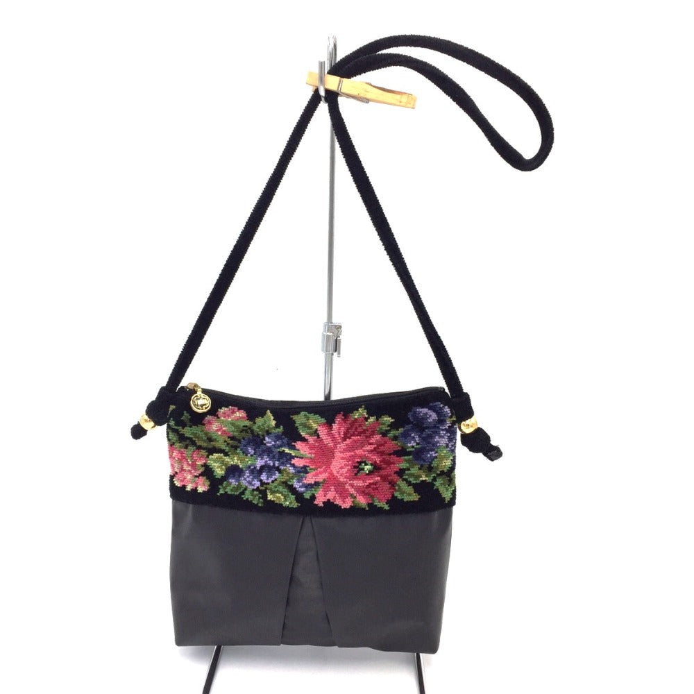 FEILER (フェイラー) ショルダーバッグ FEILER　ショルダーバッグ　フラワー×ブラック 美品