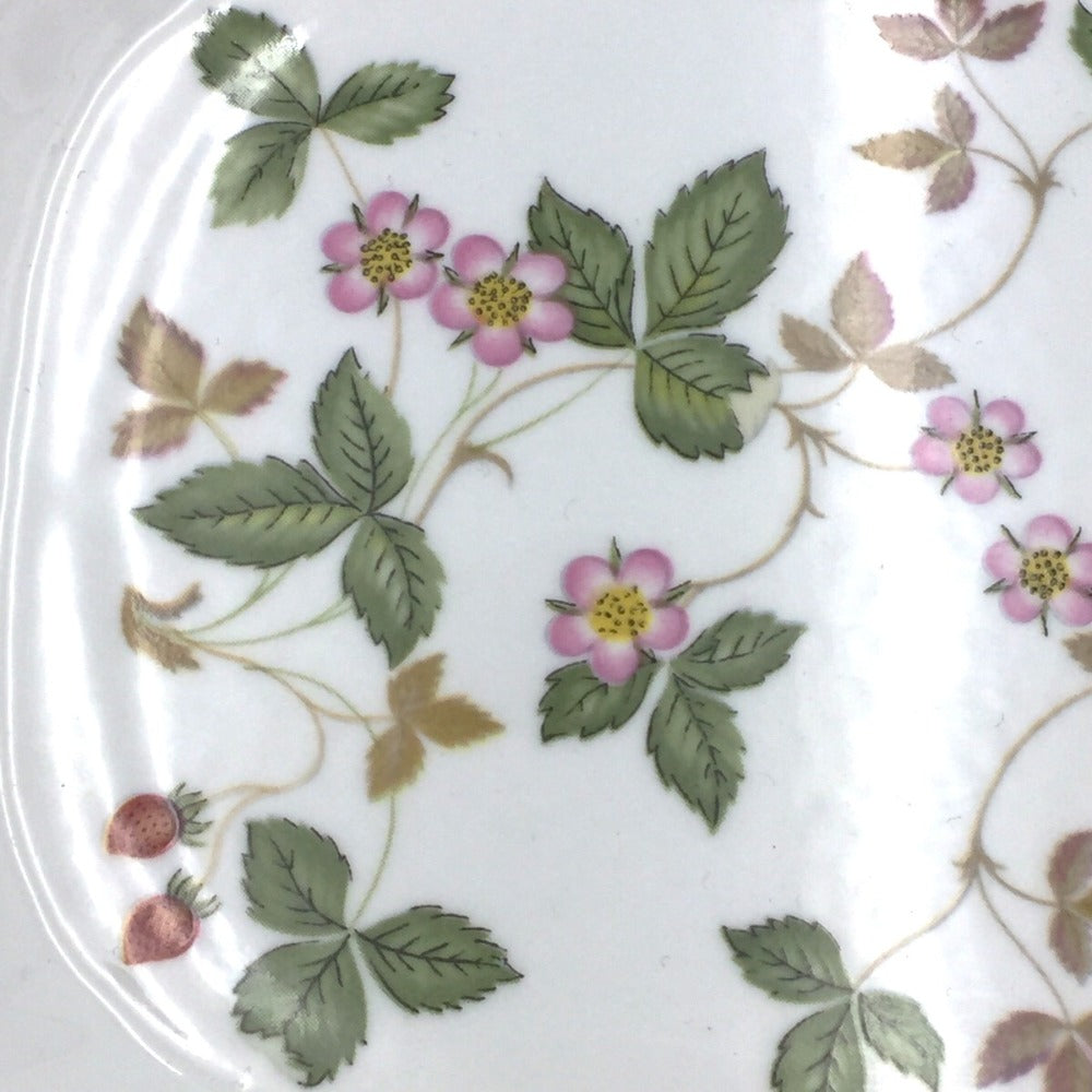 WEDGWOOD (ウエッジウッド) 食器 WEDGWOOD　ワイルドストロベリー　スパイラルトレイ　2枚セット 未使用品