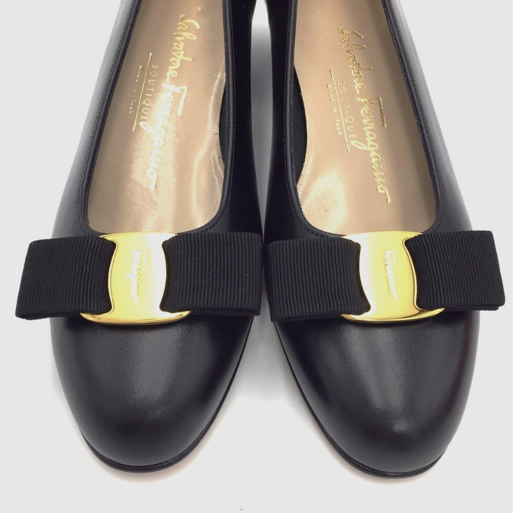 Salvatore Ferragamo (サルヴァトーレフェラガモ) パンプス Salvatore Feragamo　VARA リボンパンプス　ブラック　6　23.0cm　338 長さ24cm 未使用品