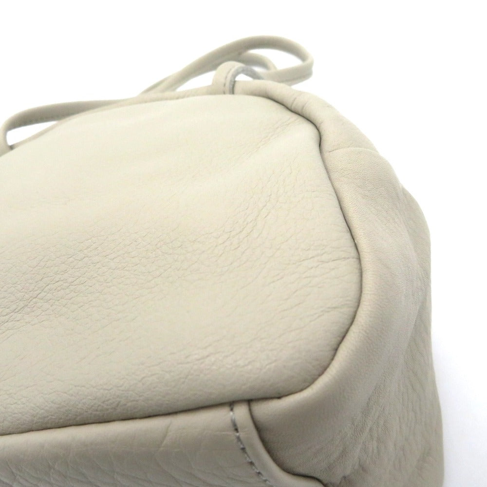 deux C (ドゥセー) ハンドバッグ deux C　ドゥ・セー　レザーボストンバッグ　S　ライトグレー 美品