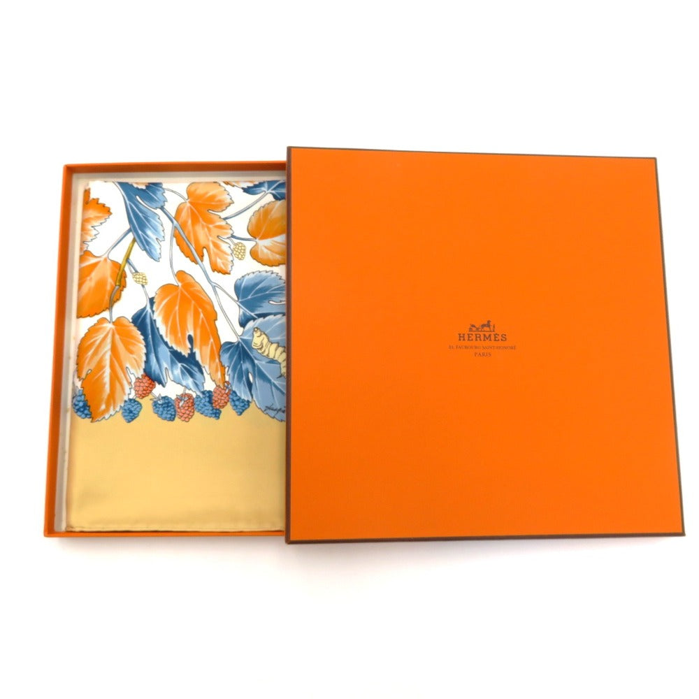 HERMES (エルメス) スカーフ HERMES　LARBRE de SOiE　スカーフ　88cm×88cm 未使用品