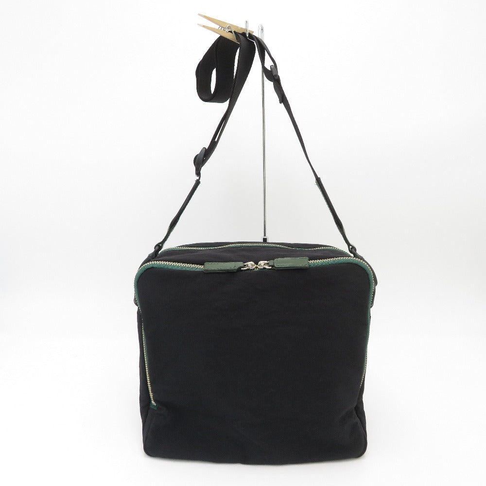 ショルダーバッグ