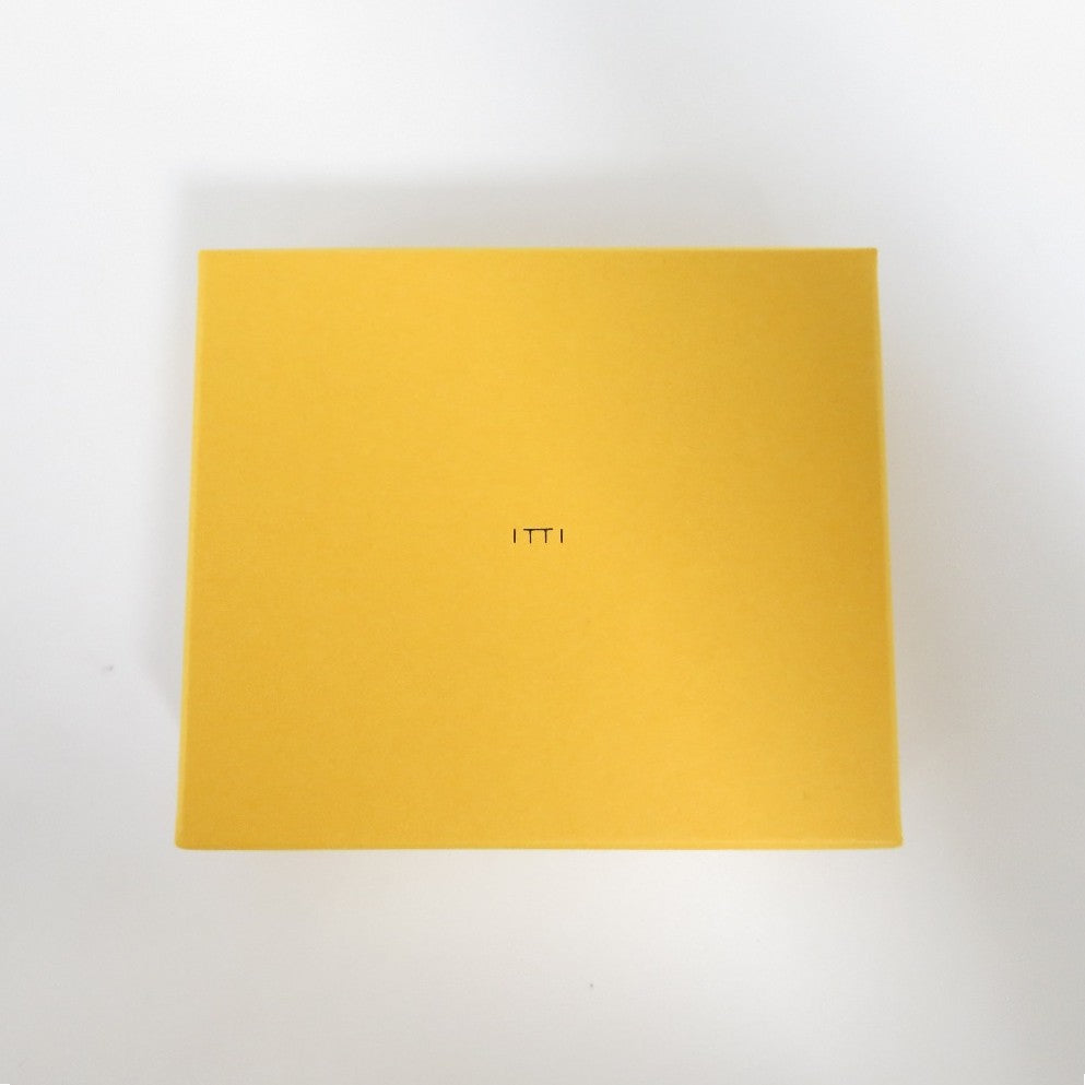 iTTi (イッチ) 二つ折り財布 ITTI　CRISTY VERY COMPACT WLT .5 / DIPLO FJORD　二つ折り財布　トープ　 美品