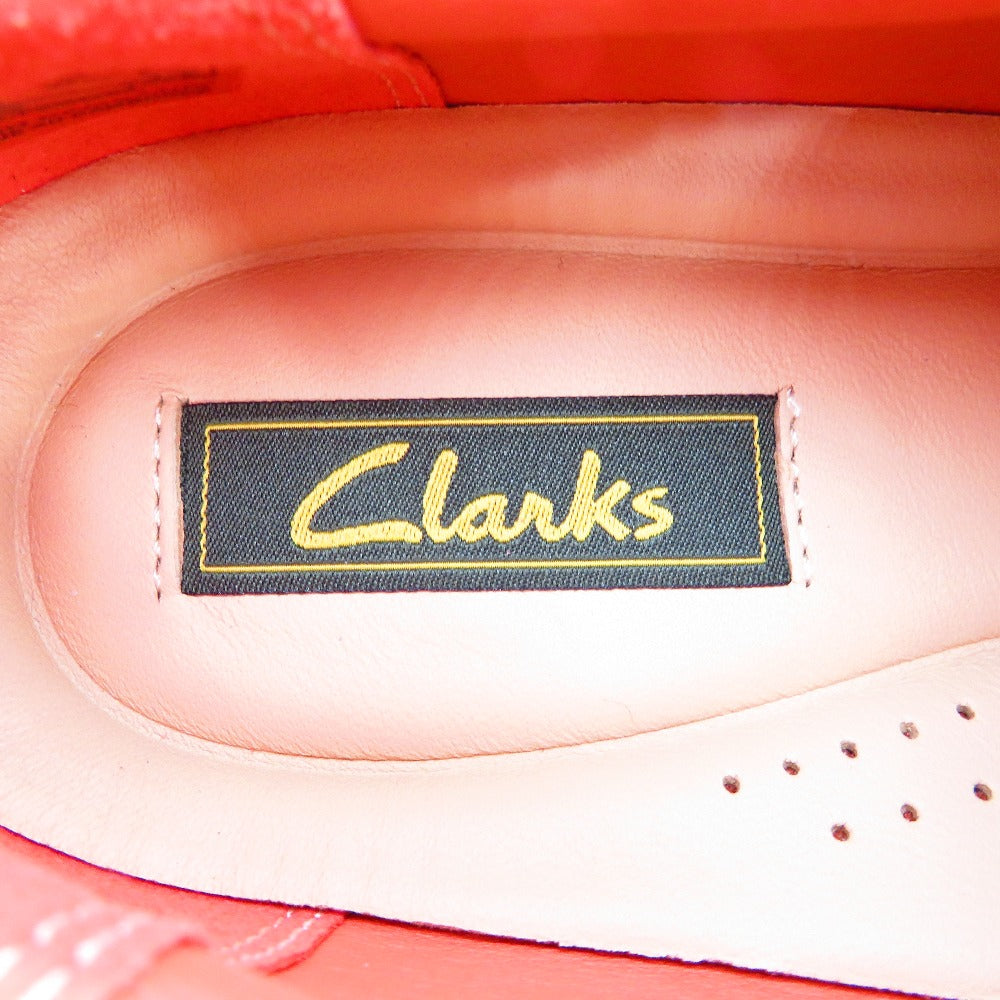 Clarks (クラークス) レザーシューズ Clarks　ワラビー torhill Bee　コーラル スエード　23.5cm 長さ27cm 未使用品